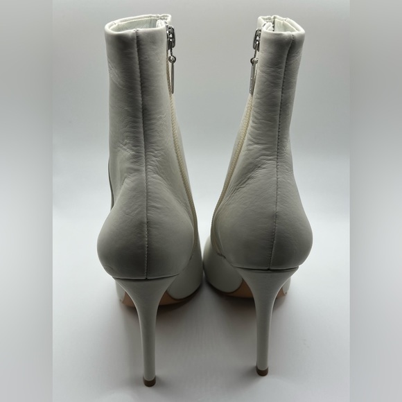 Schutz white ankle booties size 7.5 - Picture 2 of 10